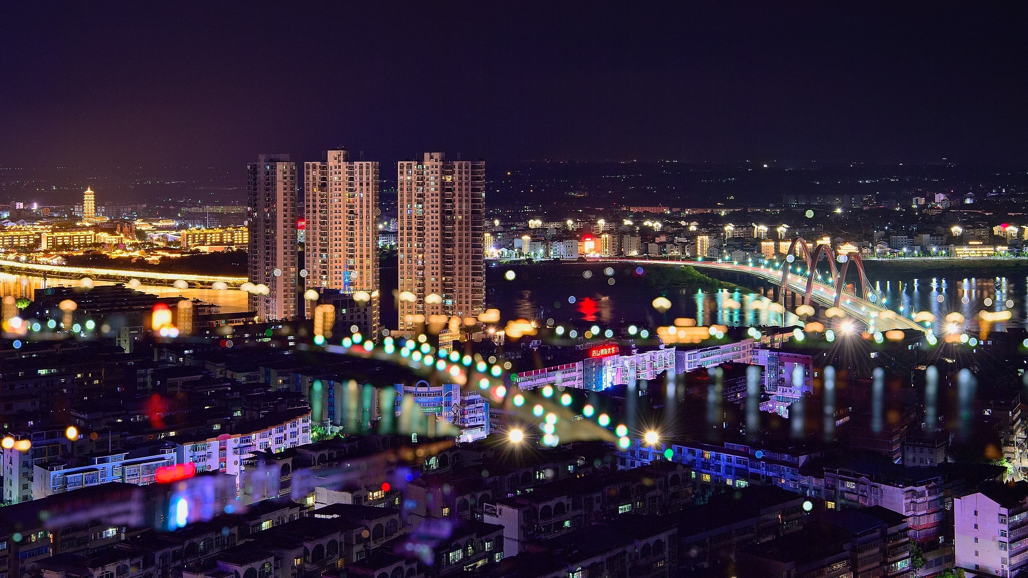 抚州:璀璨夜景 活力城市
