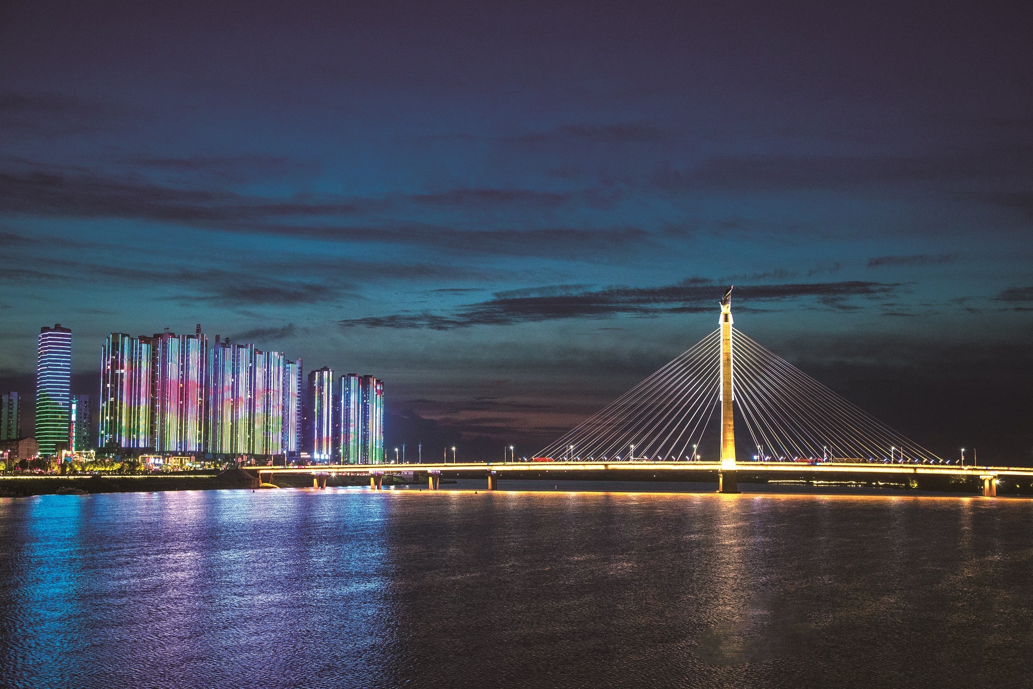 抚州:璀璨夜景 活力城市